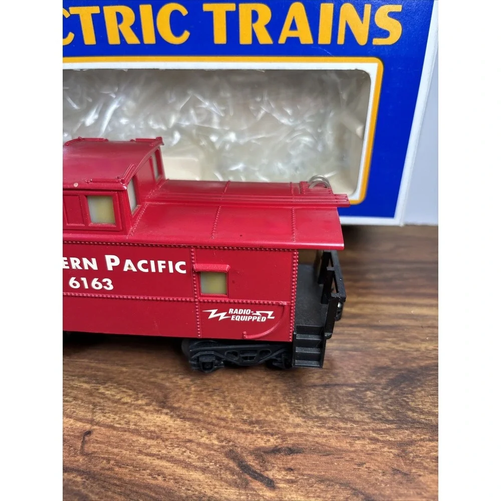 K-Line K6163 Southern Pacific Classic‎ Caboose W/Box Radio Equipped O/O27